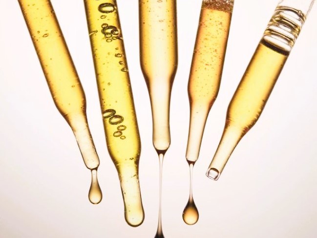 Liquid Gold: How the Right Serum Oils Can Transform Your Skin